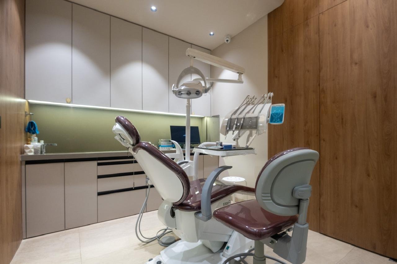 Epsilon Dental reception area